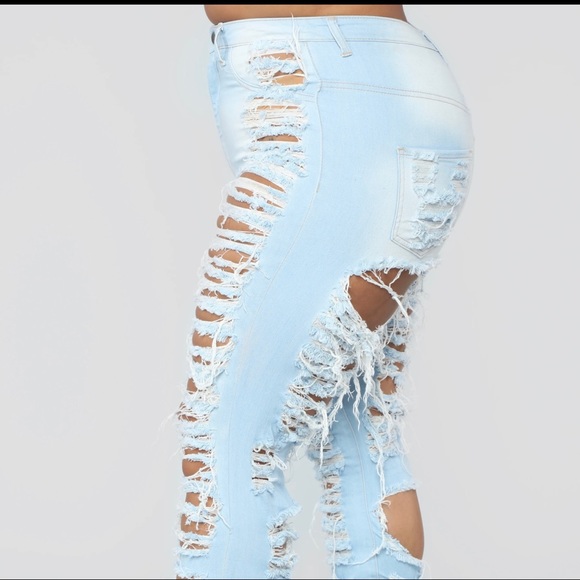 Distressed jeans light blue wash - Picture 11 of 12